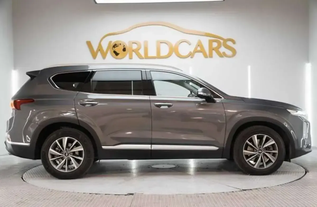 Usado Hyundai Santa Fe Style 200 CV (147 kW) 2020 Gris SUV