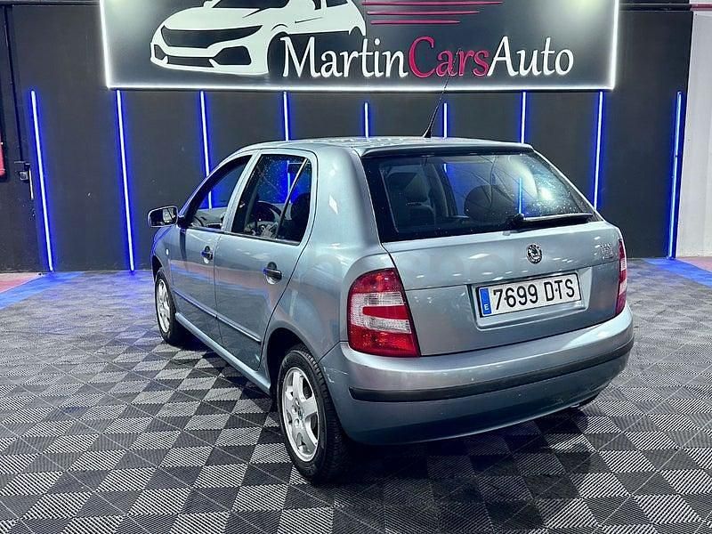 Usado Skoda Fabia 64 HP (47 kW) 2007 Azul Sedan