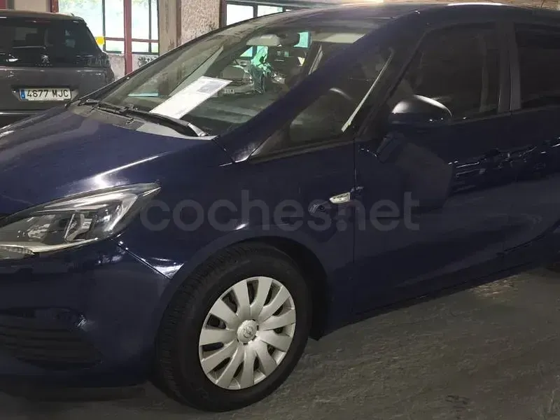 Usado Opel Zafira Tourer Expression 120 CV (88 kW) 2017 Azul Monovolumen