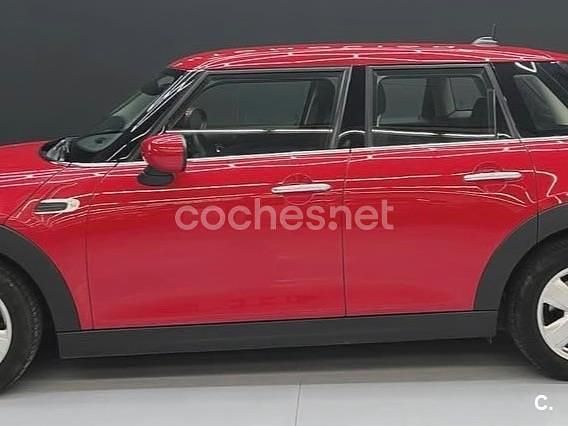 Usado Mini ONE 102 CV (75 kW) 2020 Rojo Utilitario