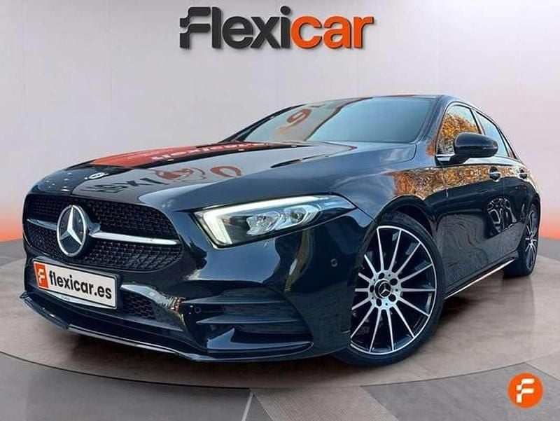 Usado Mercedes A200 150 CV (110 kW) 2021 Negro Berlina
