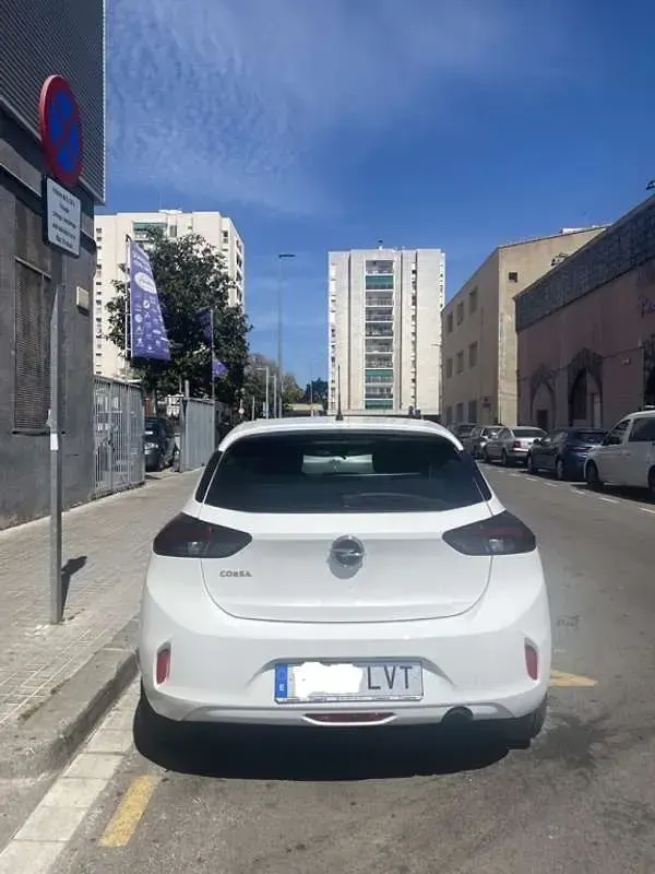 Usado Opel Corsa Edition 102 CV (75 kW) 2021 Blanco Utilitario