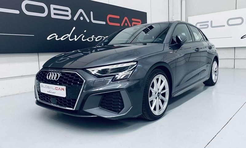 Usado Audi A3 Sportback S-Line 150 CV (110 kW) 2021 Gris Utilitario