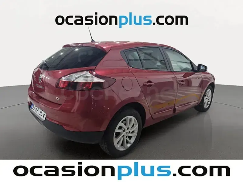 Usado Renault Mégane LIMITED 115 CV (84 kW) 2015 Rojo Berlina