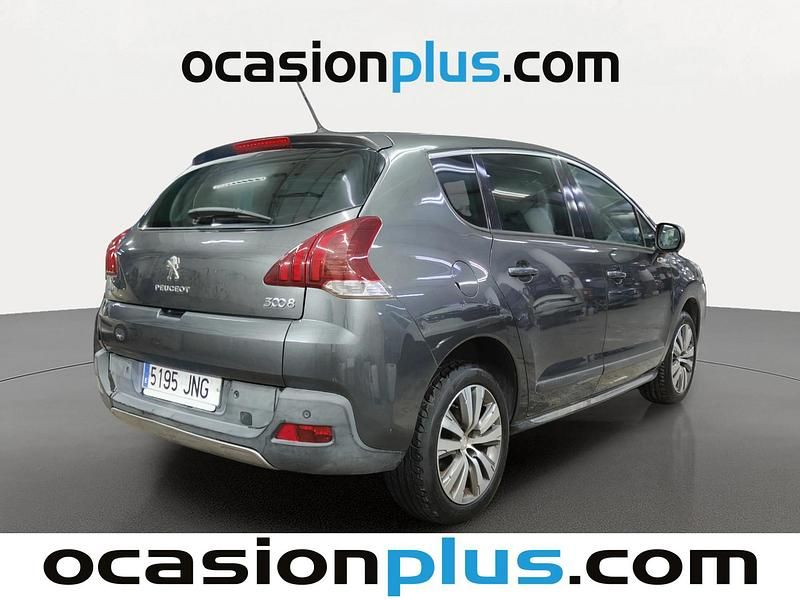Usado Peugeot 3008 Style 120 CV (88 kW) 2016 Gris Monovolumen