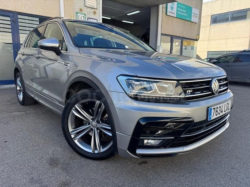 Usado VW Tiguan 130 CV (95 kW) 2020 Gris / plata SUV