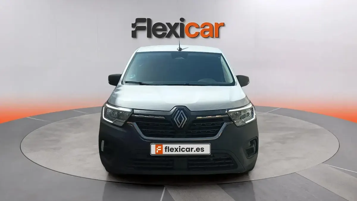 Usado Renault Kangoo 95 CV (69 kW) 2024 Blanco Monovolumen