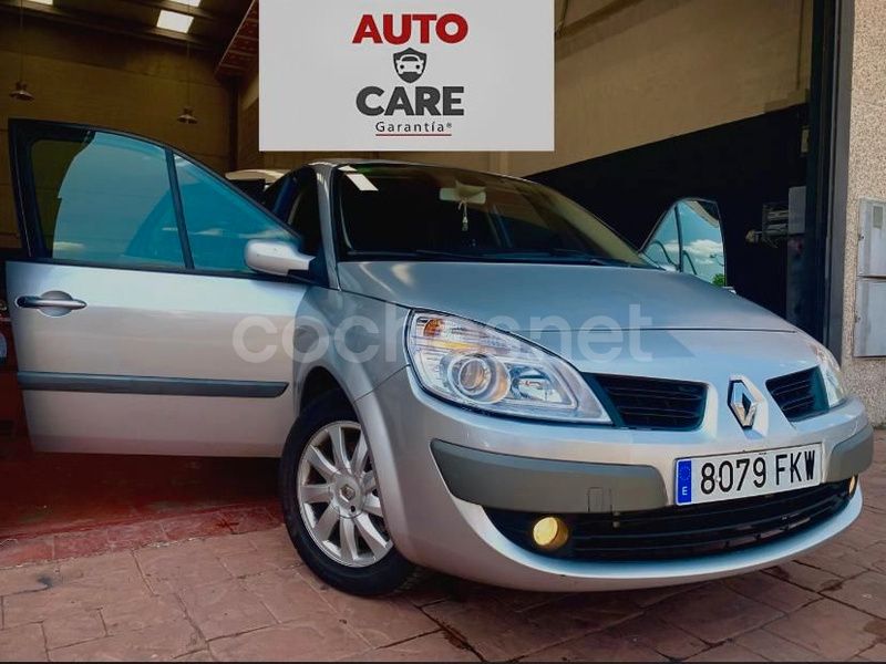 Gris / plata Usado 2007 Renault Grand Scénic II Dynamique Monovolumen | 3495 € (Precio justo) - Imagen 1/4