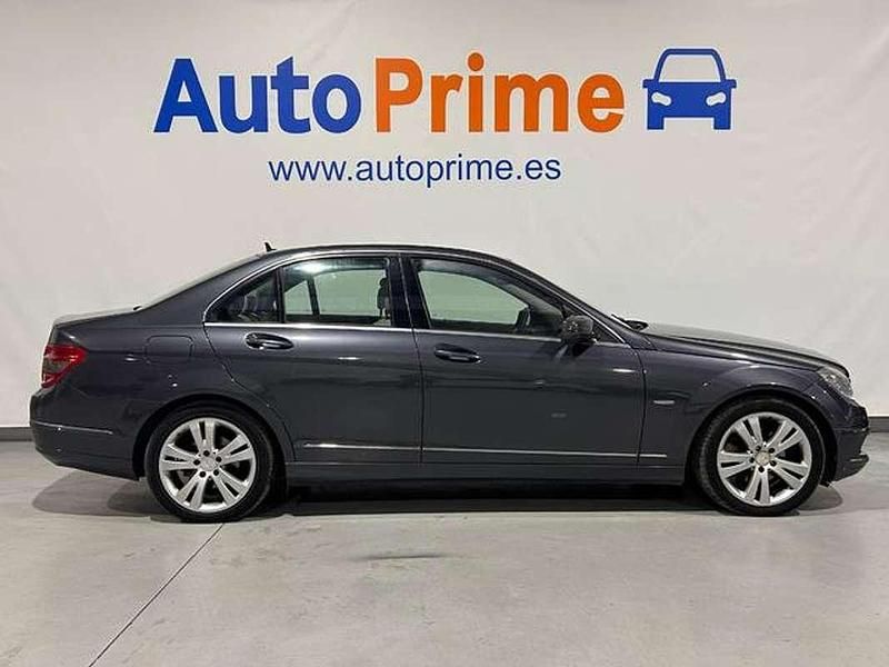 Usado Mercedes C200 136 CV (100 kW) 2009 Azul Berlina