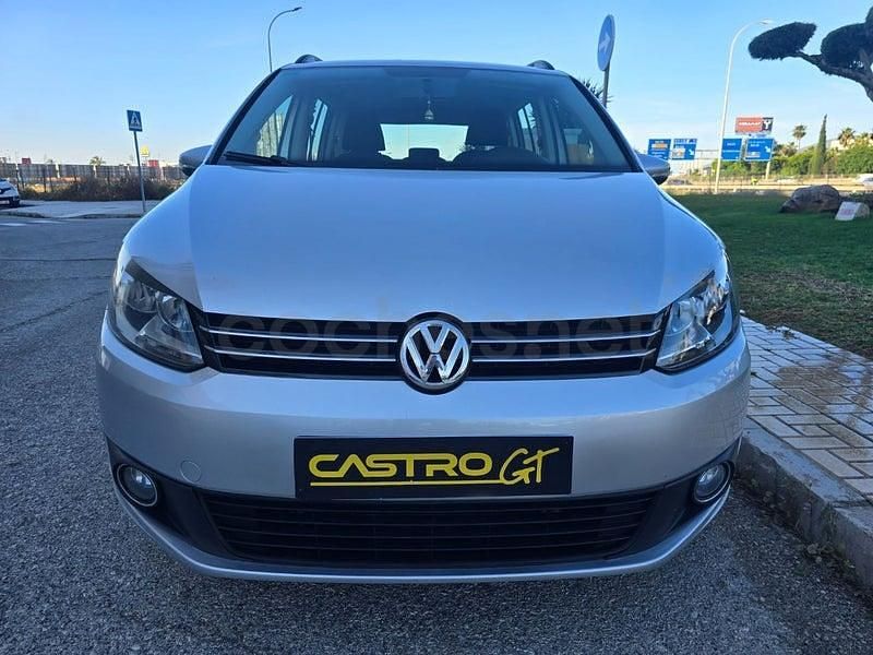 Usado VW Touran Advance 105 CV (77 kW) 2011 Gris / plata Monovolumen