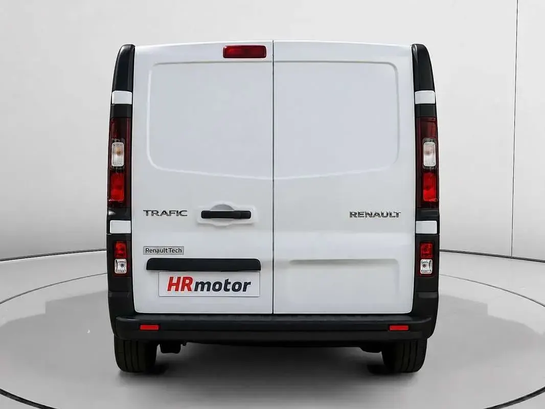 Usado Renault Trafic 120 CV (88 kW) 2020 Blanco Monovolumen