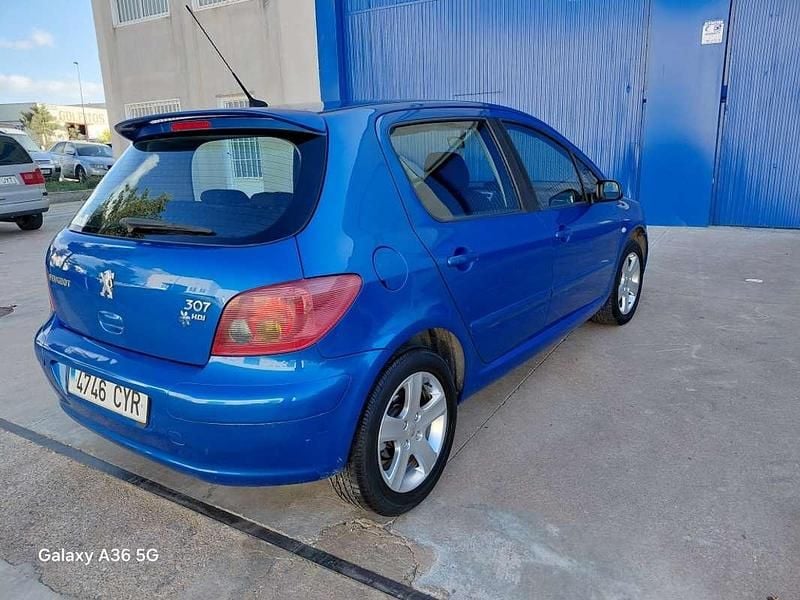 Usado Peugeot 306 90 CV (66 kW) 2003 Azul Familiar