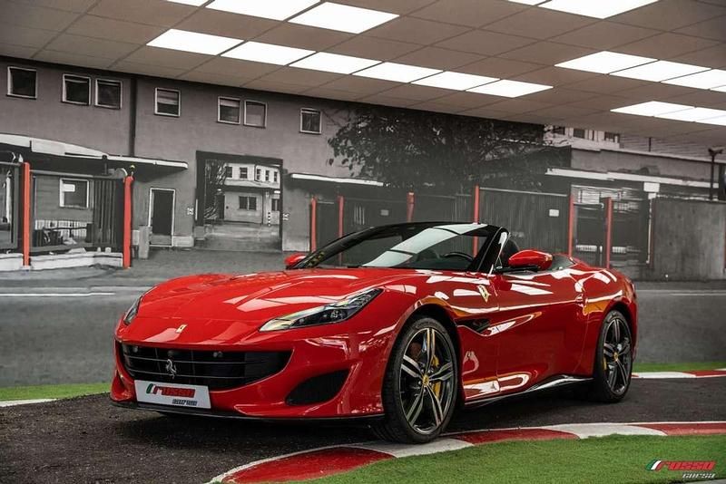 Usado Ferrari Portofino 600 CV (441 kW) 2019 Rosso corsa Descapotable