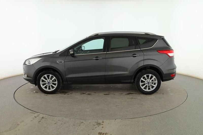 Usado Ford Kuga Titanium 150 CV (110 kW) 2016 Marrón SUV