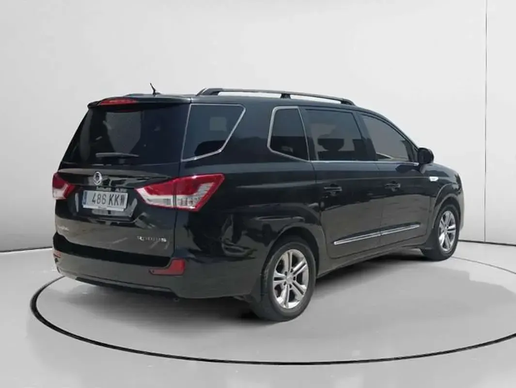 Usado SsangYong Rodius 178 CV (130 kW) 2018 Blanco Monovolumen
