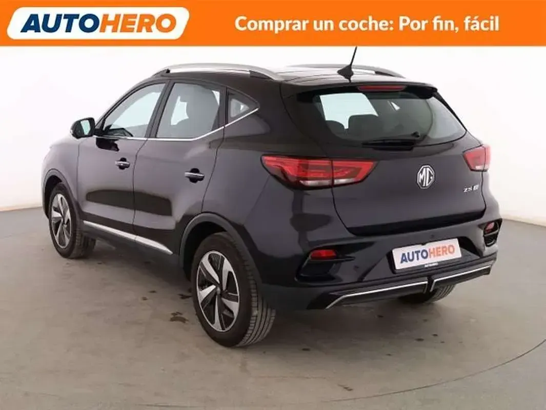 Usado MG ZS Luxury 114 kW (156 CV) 2022 Negro SUV