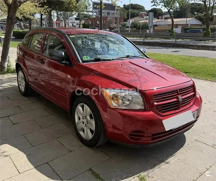 Usado Dodge Caliber SXT 156 CV (114 kW) 2006 Granate Utilitario