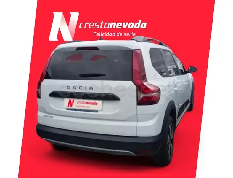 Usado Dacia Jogger Comfort 100 CV (73 kW) 2022 Blanco Monovolumen