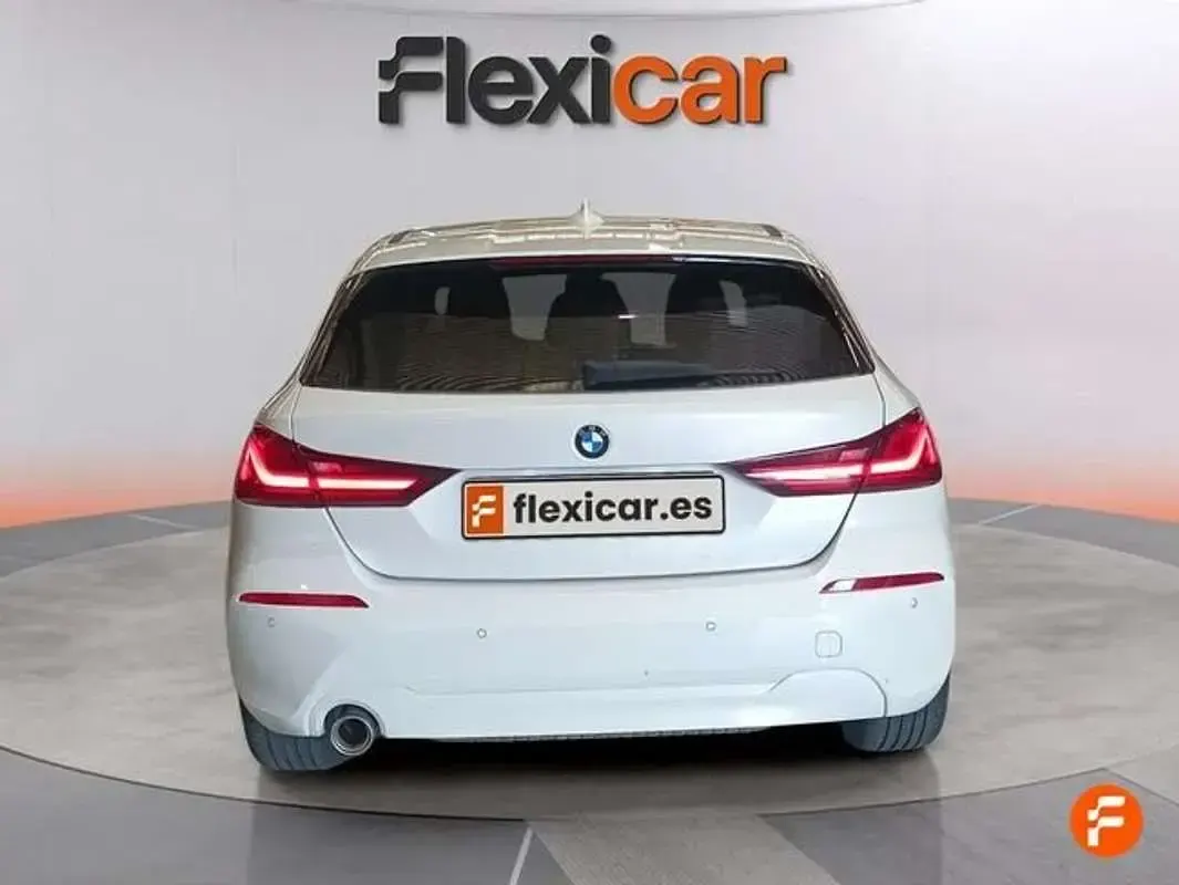 Usado BMW 118 140 CV (102 kW) 2020 Blanco Utilitario