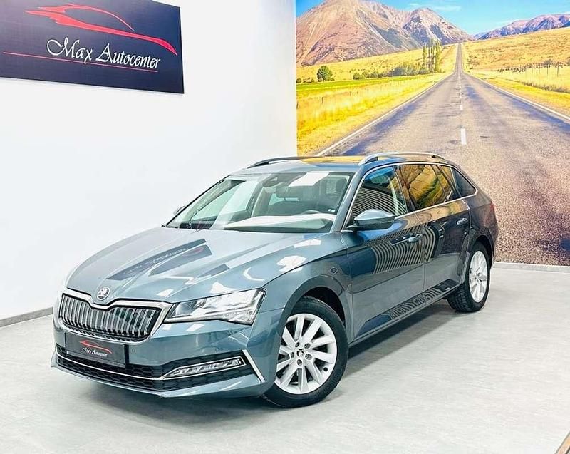 Usado Skoda Superb Style 218 CV (160 kW) 2020 Gris Familiar