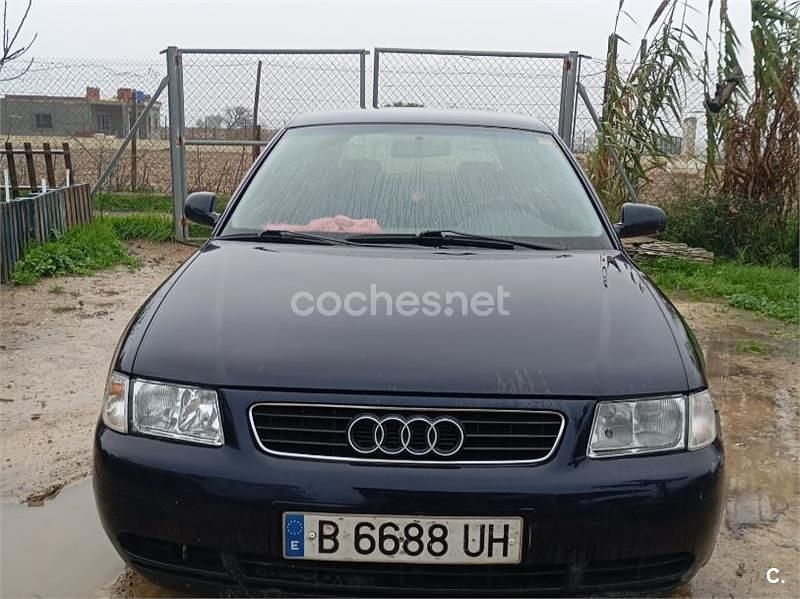 Azul Usado 1998 Audi A3 Ambition Berlina | 3800 € (Un poco caro) - Imagen 1/4