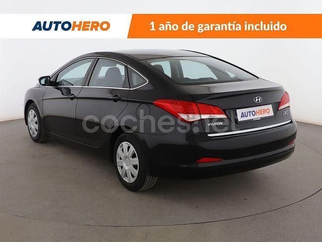 Usado Hyundai i40 136 CV (100 kW) 2015 Negro Berlina