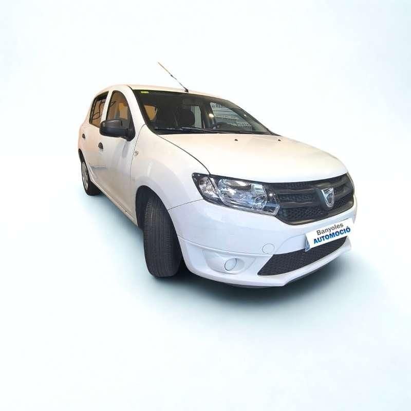 Käytetty Dacia Sandero Ambiance 75 HP (55 kW) 2015 Valkoinen Viistoperä