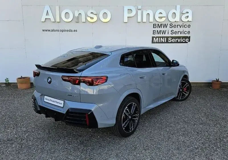 Usado BMW X2 Luxury Line 163 CV (119 kW) 2025 Gris / plata SUV
