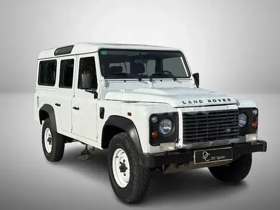 Używany Land Rover Defender 122 KM (89 kW) 2013 Biały Kombi