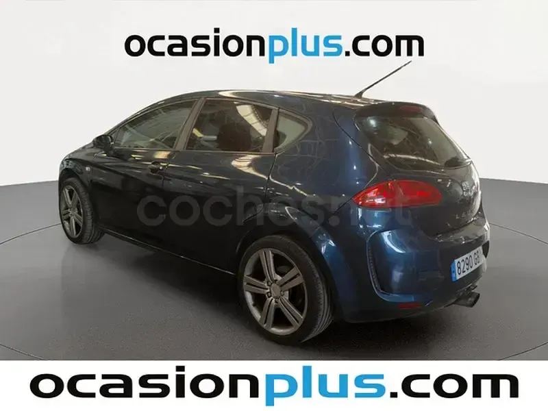 Usado Seat Leon Ecomotive 105 CV (77 kW) 2008 Azul Utilitario