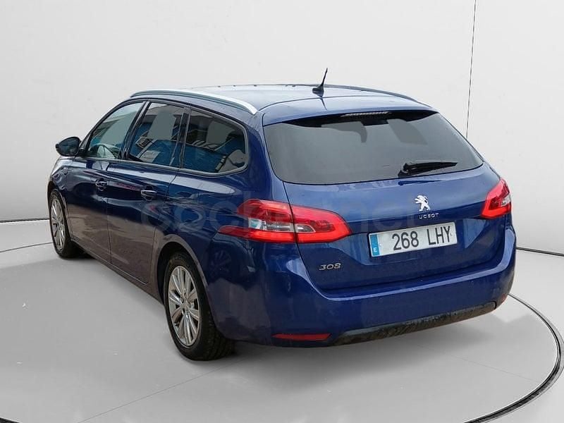 Usado Peugeot 308 SW Style 110 CV (80 kW) 2020 Azul Familiar