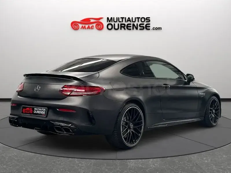 Usado Mercedes C63 AMG 476 CV (350 kW) 2020 Gris / plata Coupe