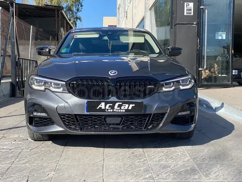 Usado BMW 330 Comfort Edition 286 CV (210 kW) 2021 Gris / plata Berlina