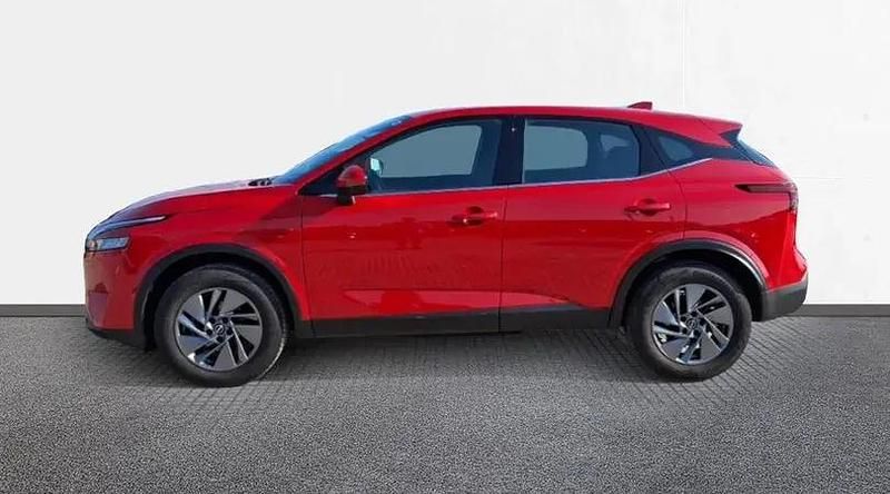 Usado Nissan Qashqai Acenta 140 CV (102 kW) 2023 Yokohama red (sólida) SUV