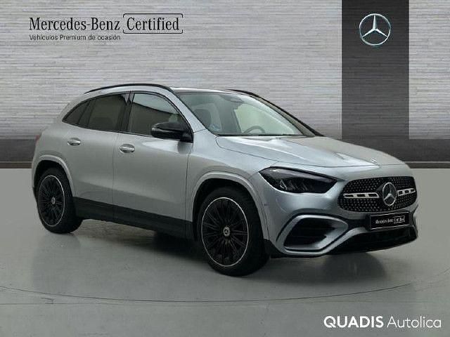 Nuevo Mercedes GLA200 AMG line 163 CV (119 kW) 2025 Plata hightech SUV