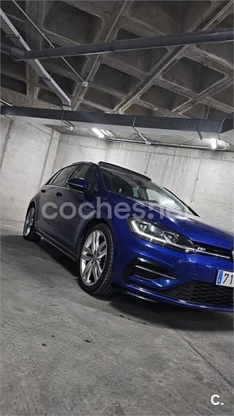 Usado VW Golf R-line 150 CV (110 kW) 2019 Azul Berlina