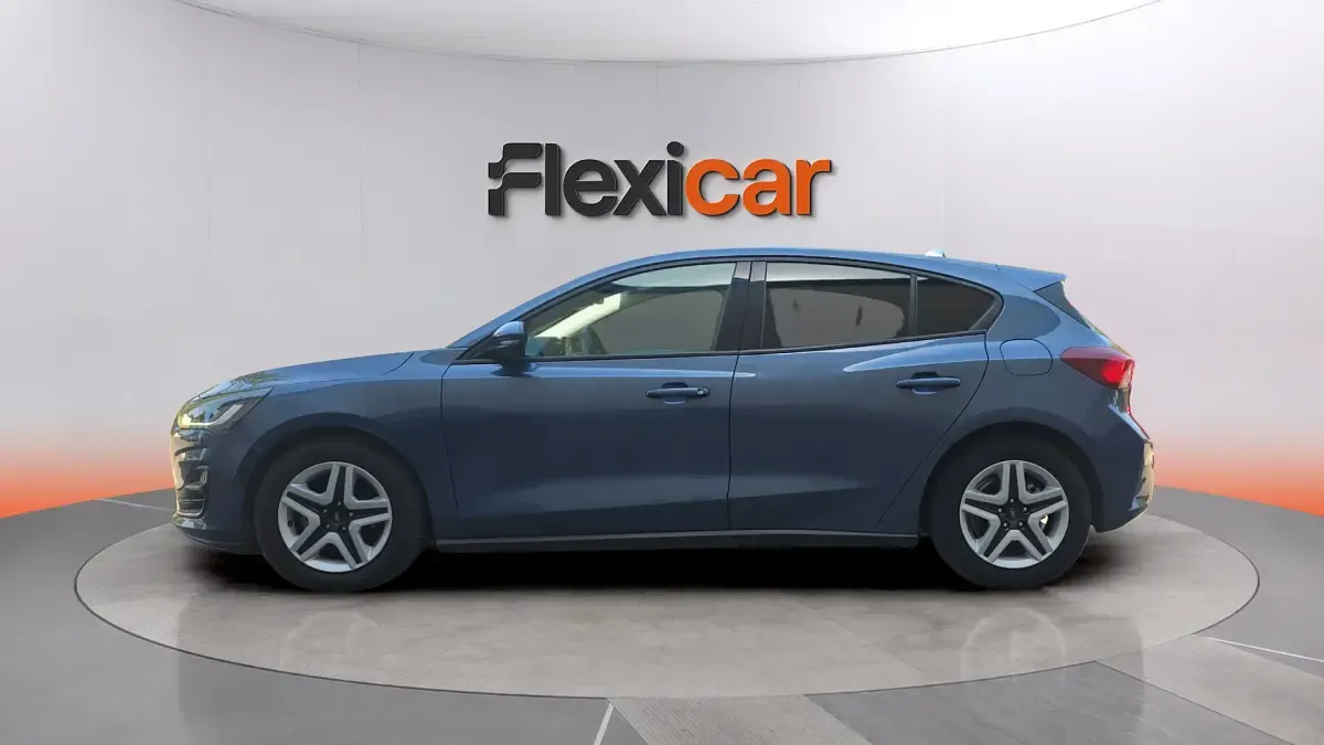 Usado Ford Focus Trend+ 120 CV (88 kW) 2022 Azul Berlina