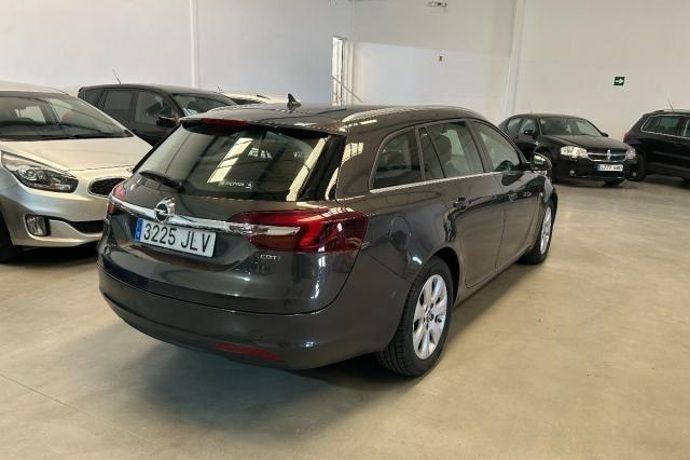 Usado Opel Insignia Cosmo 101 CV (74 kW) 2016 Gris Berlina