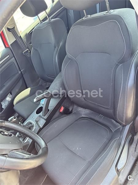 Usado Renault Mégane IV Intens 115 CV (84 kW) 2021 Rojo Berlina