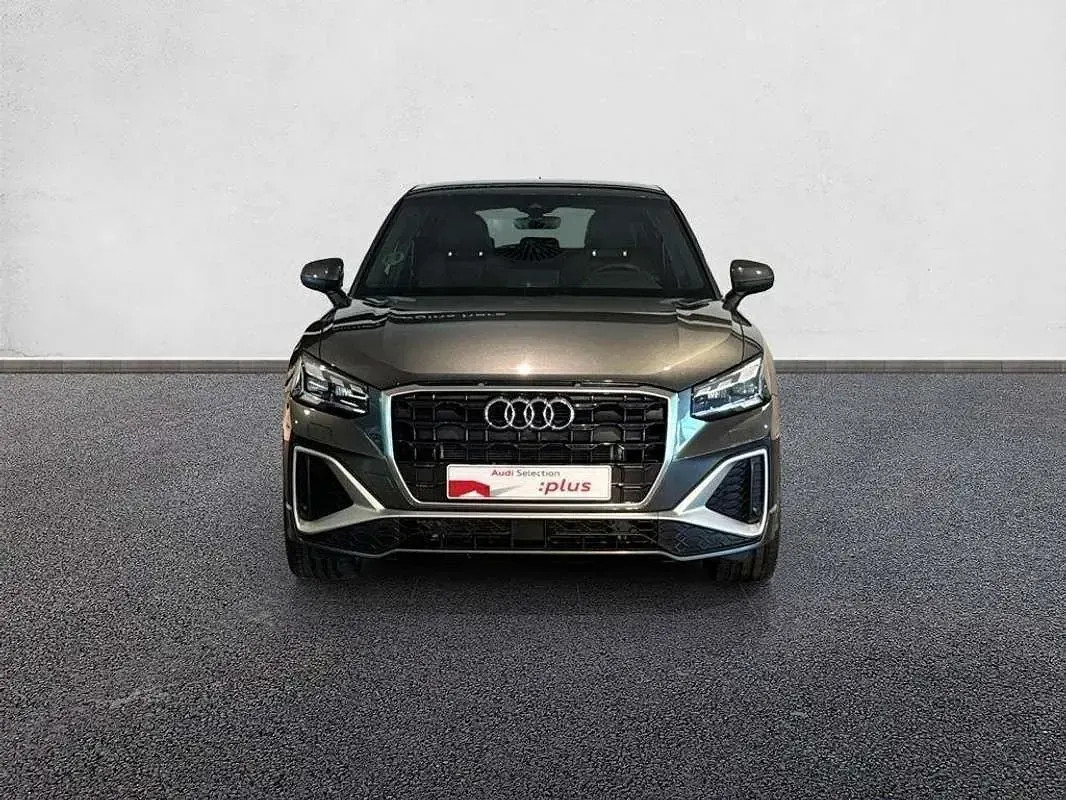 Usado Audi Q2 150 CV (110 kW) 2024 Gris SUV