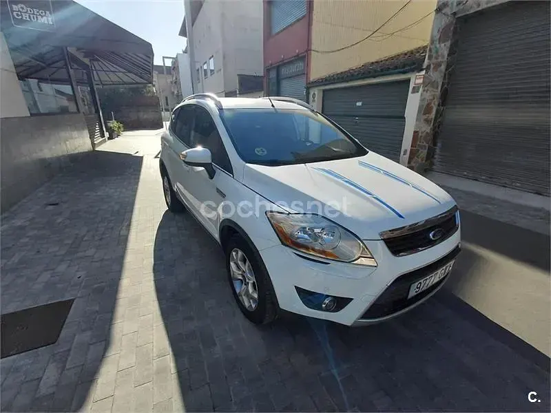 Usado Ford Kuga Trend 140 CV (102 kW) 2009 Blanco SUV