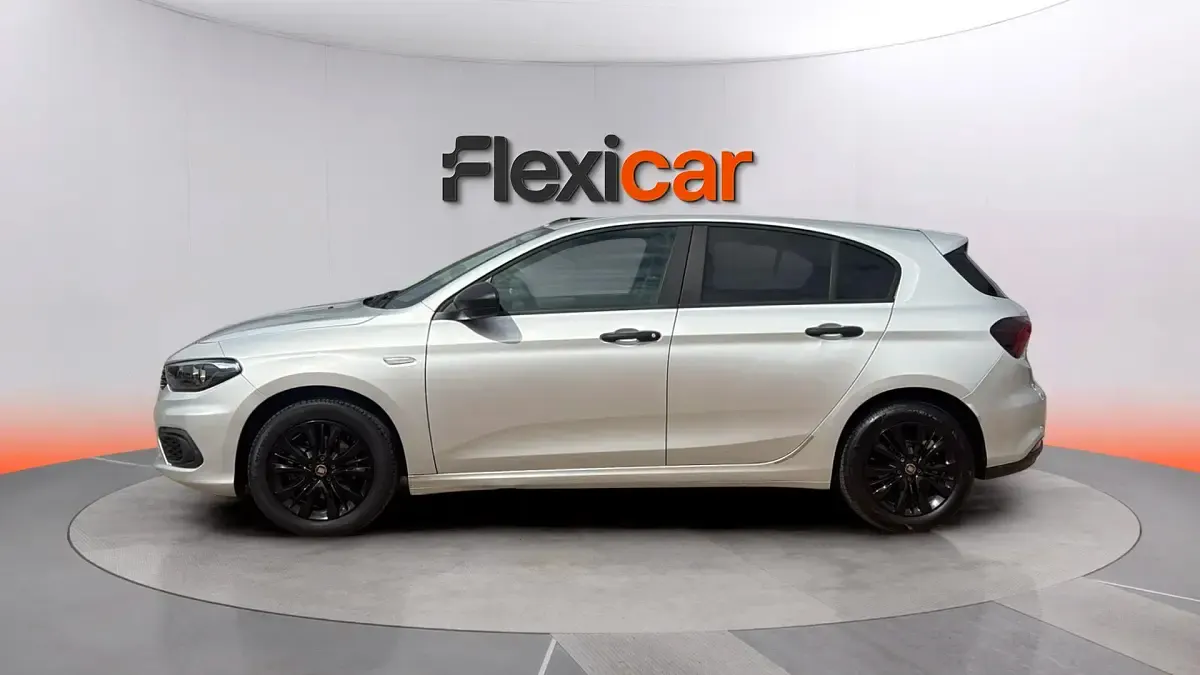 Usado Fiat Tipo Pop 95 CV (69 kW) 2019 Gris Familiar