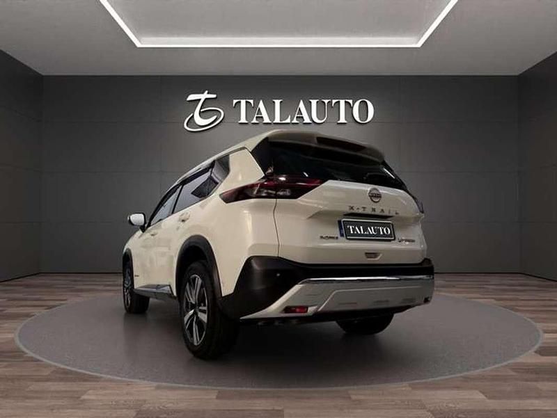 Używany Nissan X-Trail Tekna 213 KM (156 kW) 2023 Biały SUV