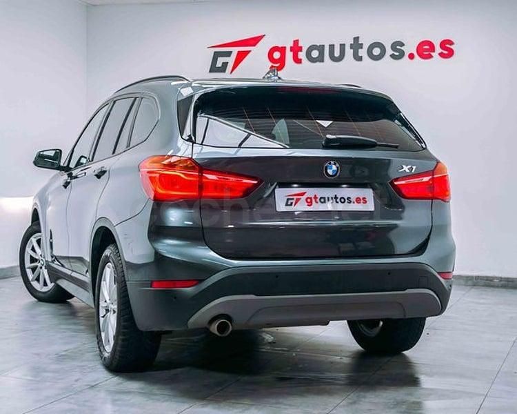 Usado BMW X1 Advantage 116 CV (85 kW) 2019 Gris / plata SUV
