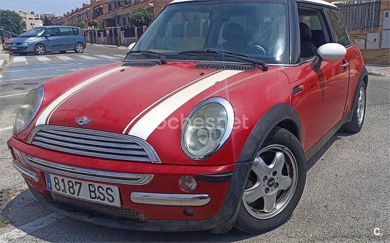 Usado Mini Cooper 115 CV (84 kW) 2002 Rojo Utilitario