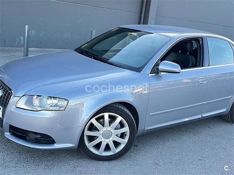 Usado Audi A4 S-Line 140 CV (102 kW) 2008 Gris / plata Berlina