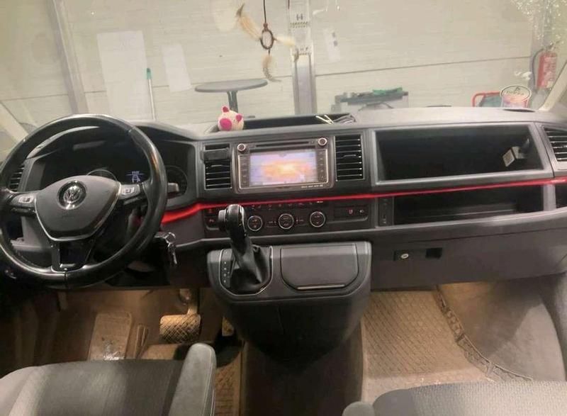 Usado VW Multivan 150 CV (110 kW) 2018 Blanco Monovolumen