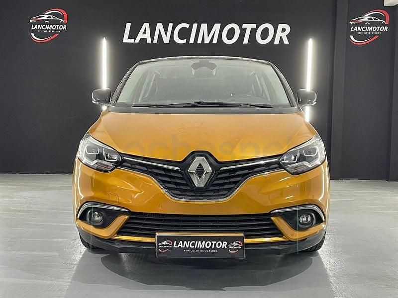Usado Renault Scénic IV Edition One 130 CV (95 kW) 2017 Amarillo Monovolumen