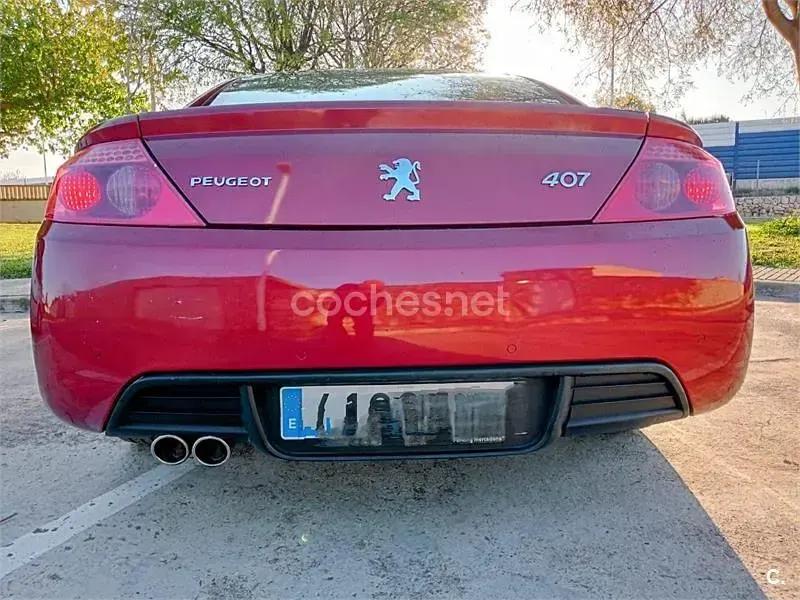 Usado Peugeot 407 Coupe 204 CV (150 kW) 2006 Rojo Coupe