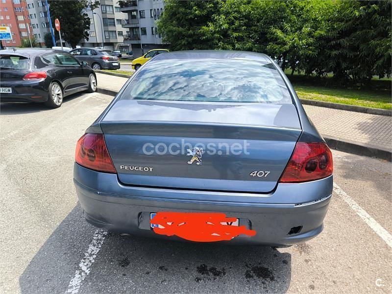 Gris / plata Usado 2007 Peugeot 407 Sport Berlina | 2900 € (Buen precio) - Imagen 1/4